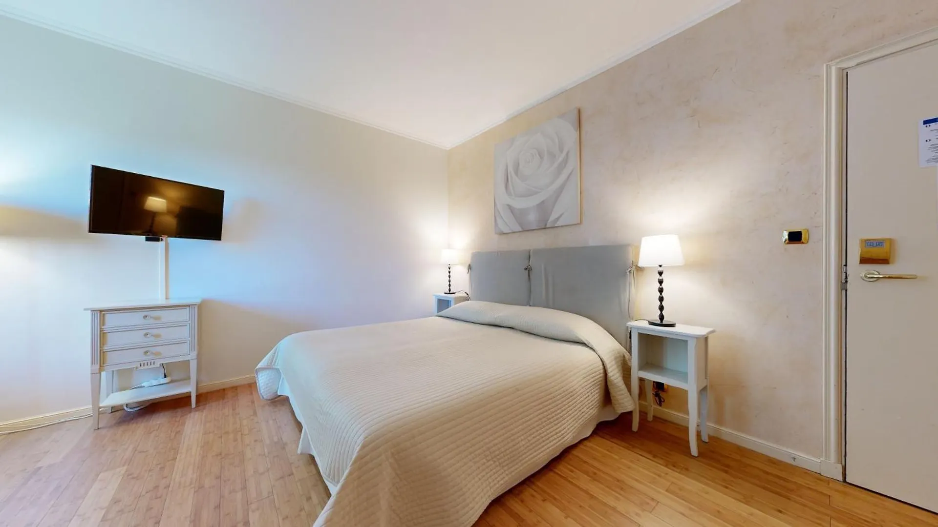 Hotel La Petite Auberge Tourtour