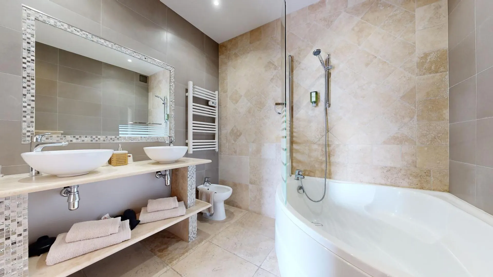 La Petite Auberge Tourtour