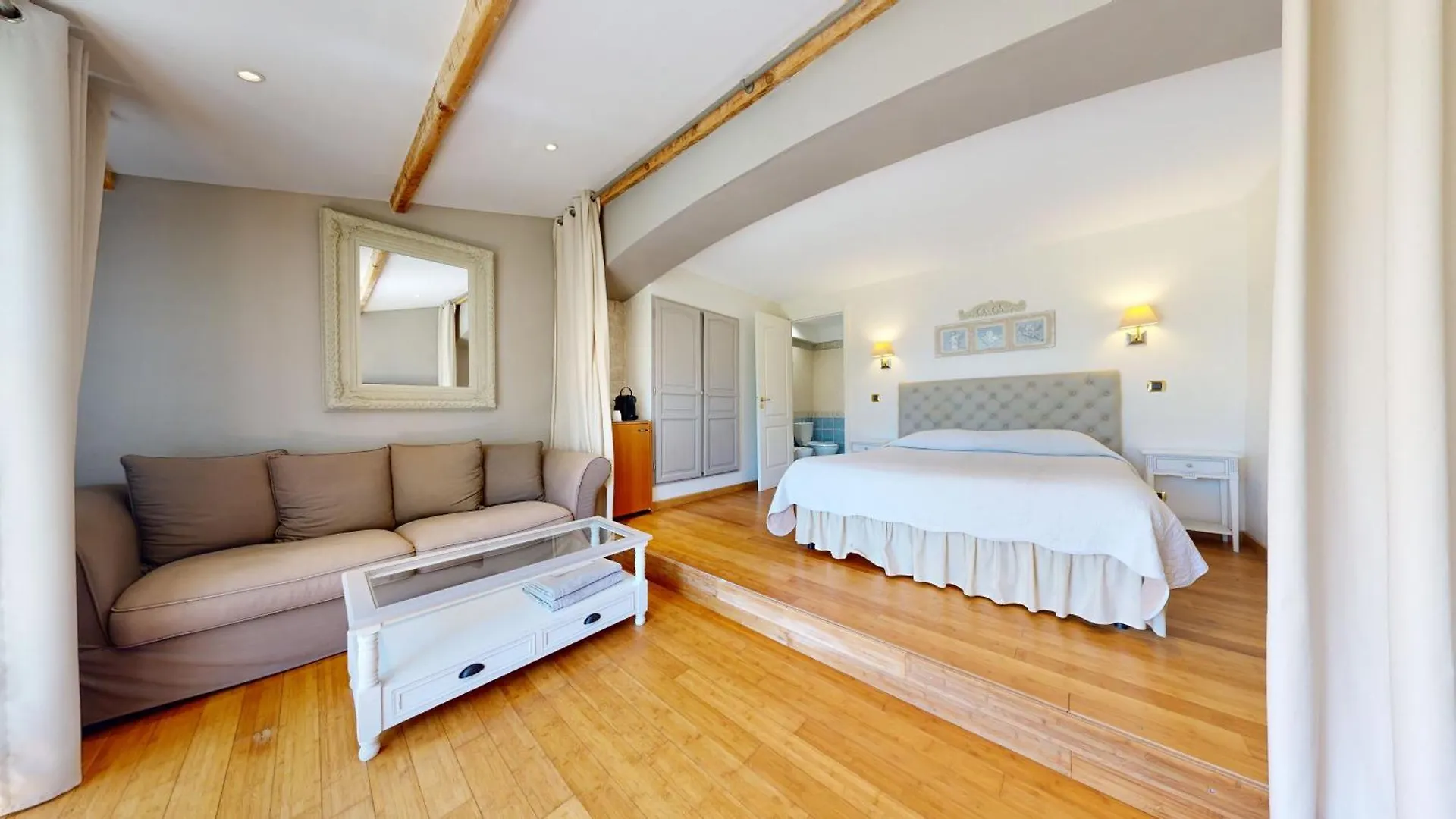 Hotel La Petite Auberge Tourtour