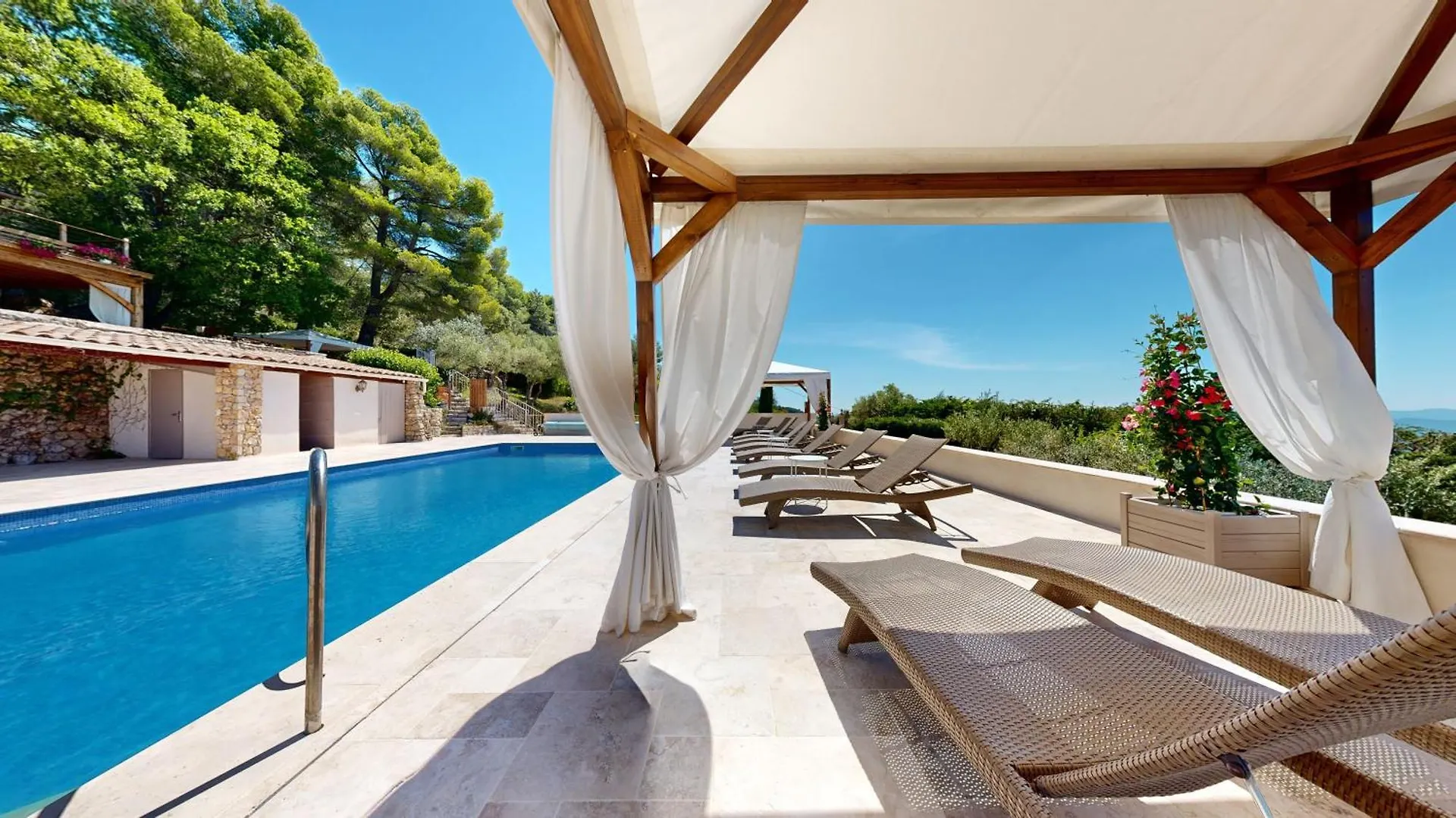 La Petite Auberge Tourtour