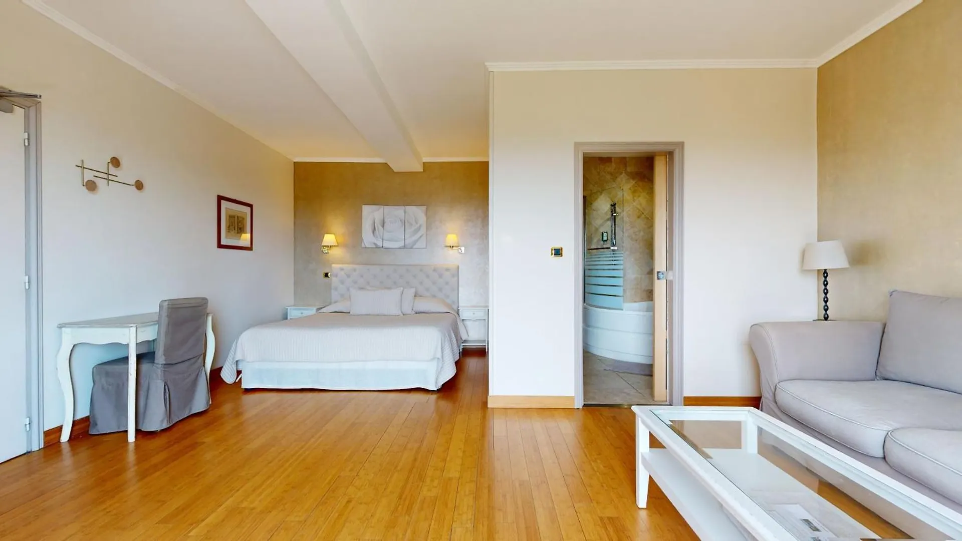Ξενοδοχείο La Petite Auberge Tourtour
